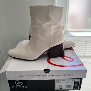 Blondo Women's Salome Waterproof Fashion Boot Shoes Beige Block Heeled size 10